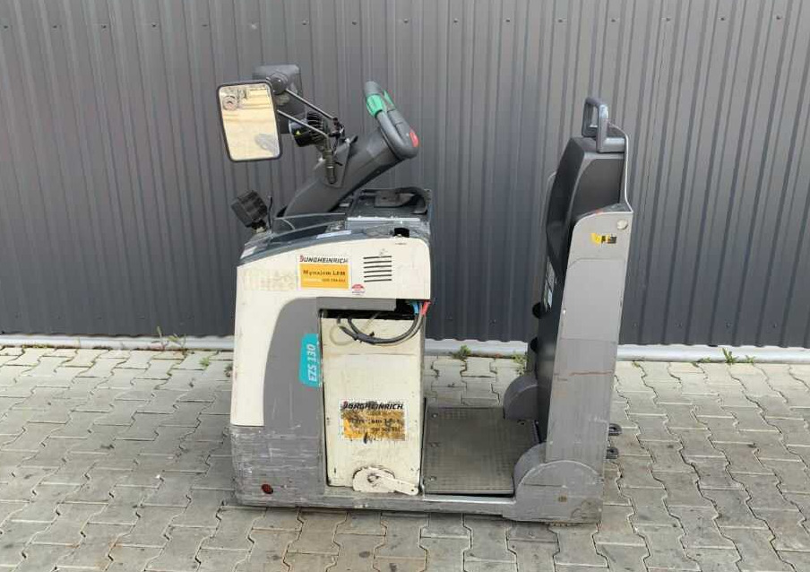 Jungheinrich EZS130 - טרקטור גרירה: תמונה 2 Jungheinrich EZS130 - טרקטור גרירה: תמונה 2