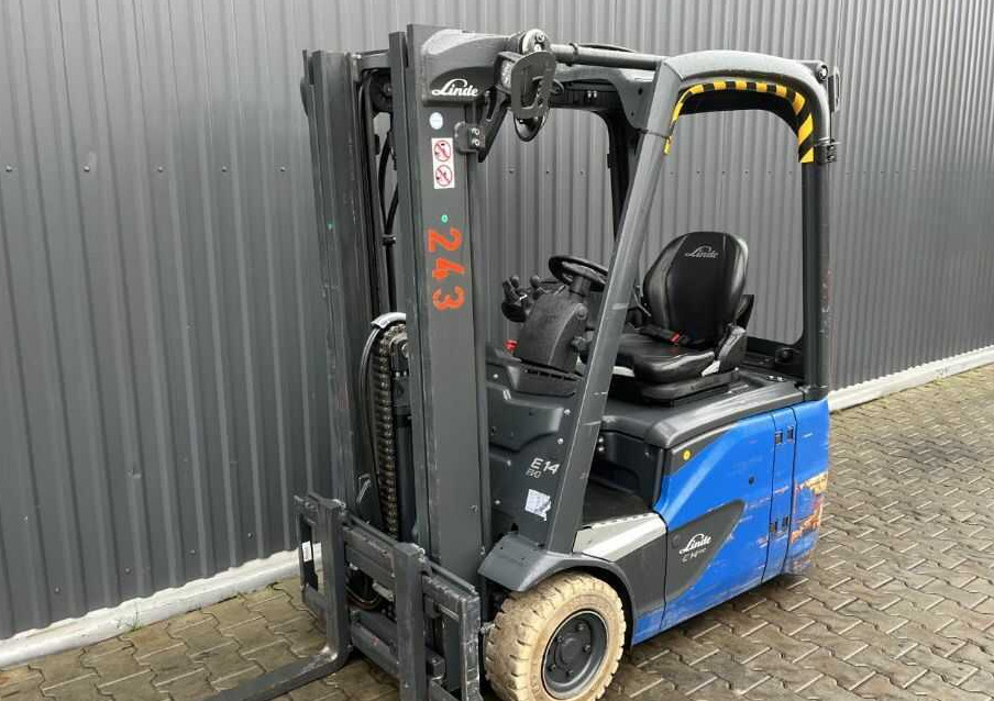 Linde E14-02 - מלגזה חשמלית: תמונה 1 Linde E14-02 - מלגזה חשמלית: תמונה 1