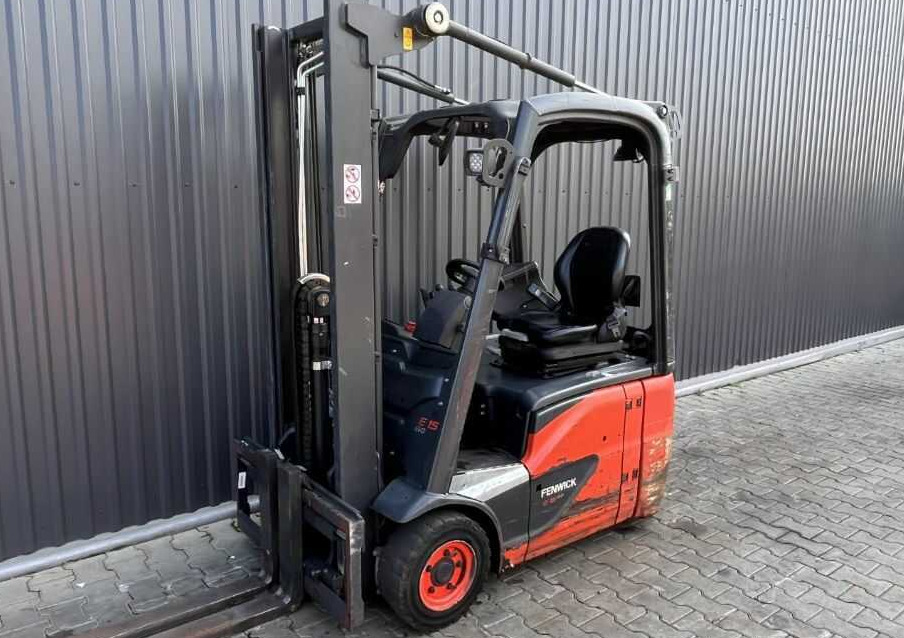 Linde E15-02 - מלגזה חשמלית: תמונה 1 Linde E15-02 - מלגזה חשמלית: תמונה 1