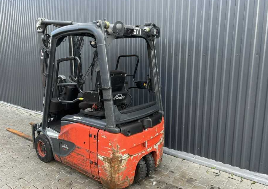 Linde E16-02 - מלגזה חשמלית: תמונה 3 Linde E16-02 - מלגזה חשמלית: תמונה 3