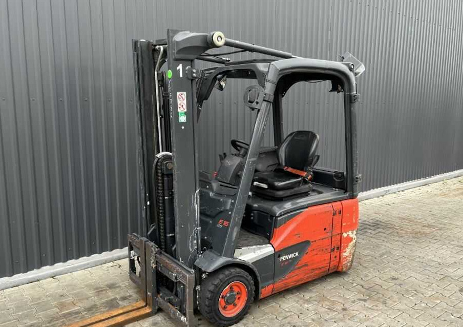 Linde E16-02 - מלגזה חשמלית: תמונה 1 Linde E16-02 - מלגזה חשמלית: תמונה 1
