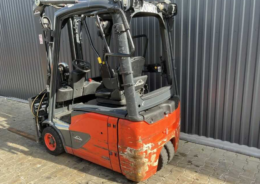 Linde E16-02 - מלגזה חשמלית: תמונה 3 Linde E16-02 - מלגזה חשמלית: תמונה 3