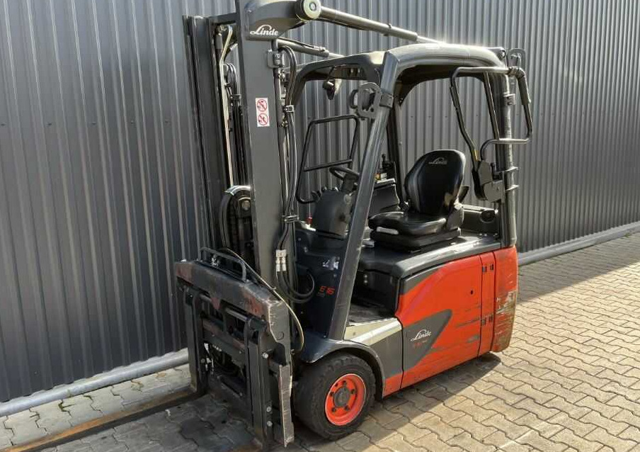 Linde E16-02 - מלגזה חשמלית: תמונה 1 Linde E16-02 - מלגזה חשמלית: תמונה 1