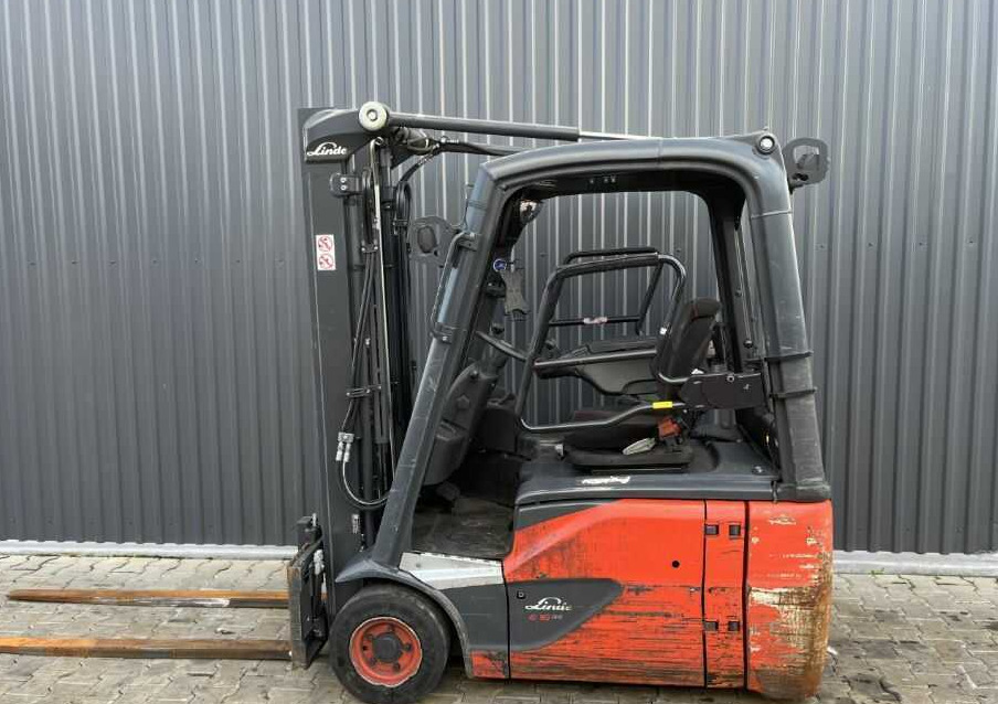 Linde E16-02 - מלגזה חשמלית: תמונה 2 Linde E16-02 - מלגזה חשמלית: תמונה 2