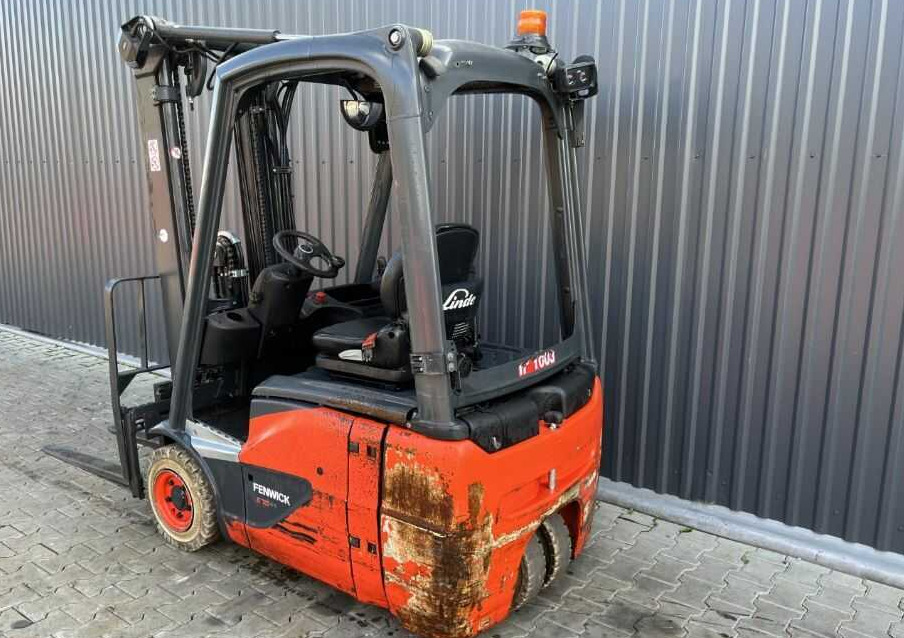 Linde E16C-02 - מלגזה חשמלית: תמונה 3 Linde E16C-02 - מלגזה חשמלית: תמונה 3