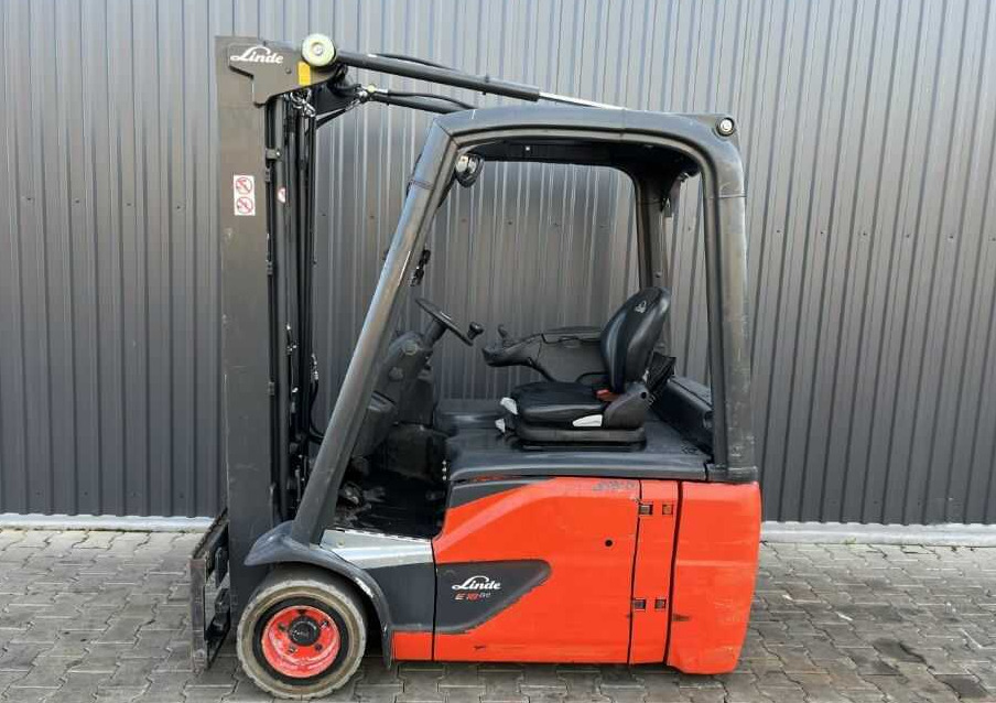 Linde E18-02 - מלגזה חשמלית: תמונה 2 Linde E18-02 - מלגזה חשמלית: תמונה 2