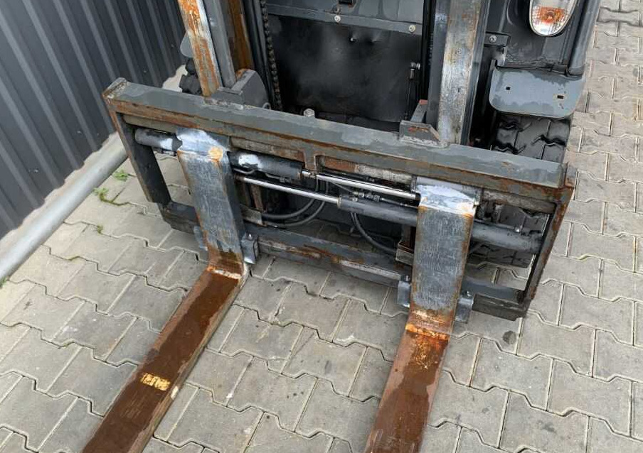 מלגזה חשמלית Linde E25L-01: תמונה 9 מלגזה חשמלית Linde E25L-01: תמונה 9