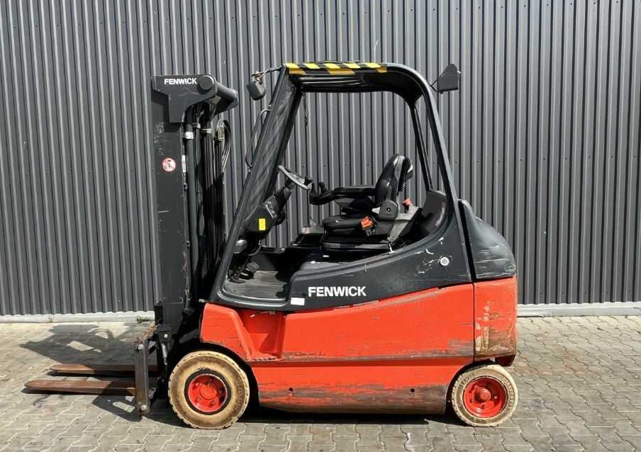 Linde E25 - מלגזה חשמלית: תמונה 2 Linde E25 - מלגזה חשמלית: תמונה 2