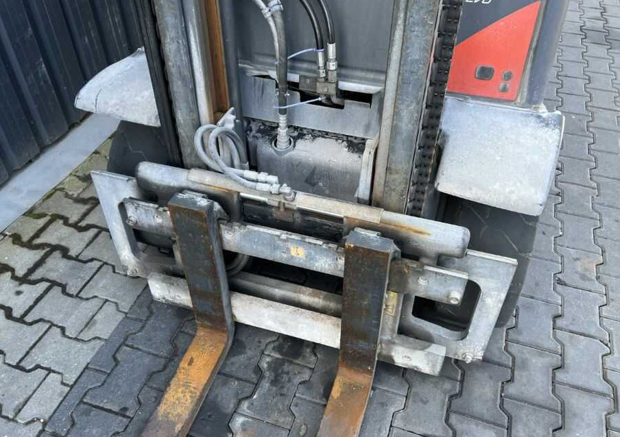 מלגזת LPG Linde H25T-02: תמונה 9