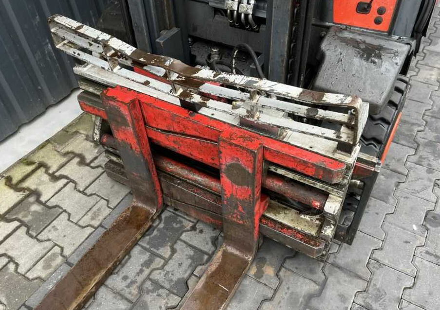 מלגזת LPG Linde H25T-02: תמונה 10 מלגזת LPG Linde H25T-02: תמונה 10