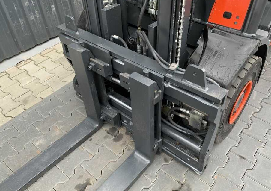 Linde H30D-01 - מלגזת סולר: תמונה 1 Linde H30D-01 - מלגזת סולר: תמונה 1