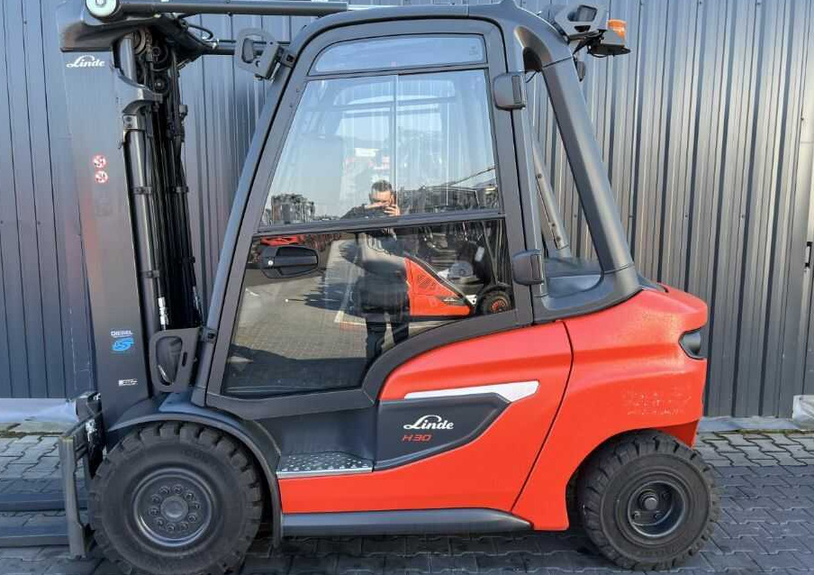Linde H30D-01 - מלגזת סולר: תמונה 2 Linde H30D-01 - מלגזת סולר: תמונה 2