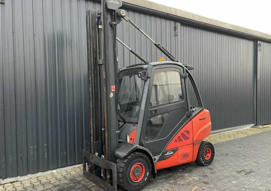 Linde H30D-02 - מלגזת סולר: תמונה 1 Linde H30D-02 - מלגזת סולר: תמונה 1