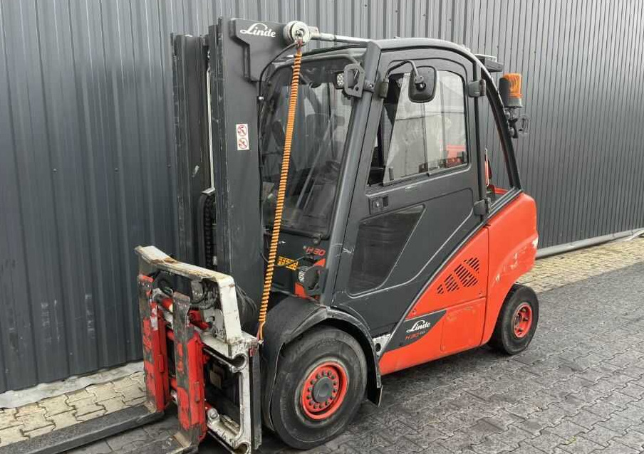 Linde H30T-02 - מלגזת LPG: תמונה 1 Linde H30T-02 - מלגזת LPG: תמונה 1