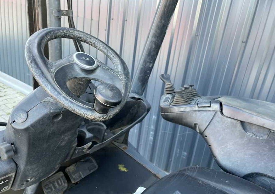 מלגזת סולר Linde H35D-02: תמונה 6 מלגזת סולר Linde H35D-02: תמונה 6