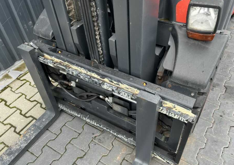 Linde H35T-02 - מלגזת LPG: תמונה 2 Linde H35T-02 - מלגזת LPG: תמונה 2