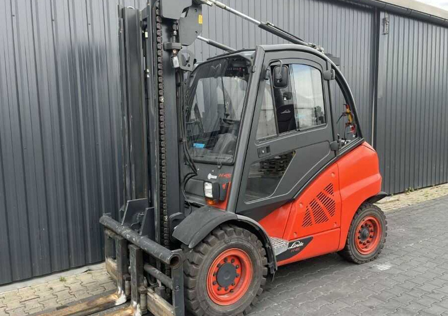 Linde H45D-01 - מלגזת סולר: תמונה 1 Linde H45D-01 - מלגזת סולר: תמונה 1