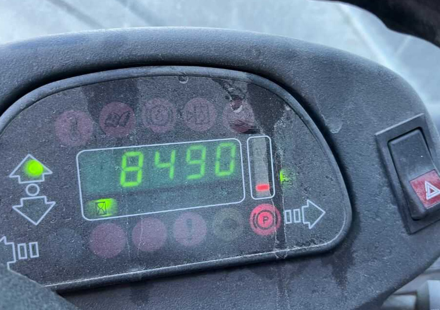 Linde P250 - טרקטור גרירה: תמונה 5 Linde P250 - טרקטור גרירה: תמונה 5