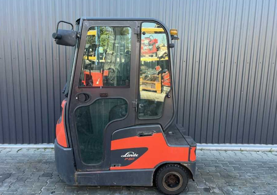 Linde P60 - טרקטור גרירה: תמונה 2 Linde P60 - טרקטור גרירה: תמונה 2