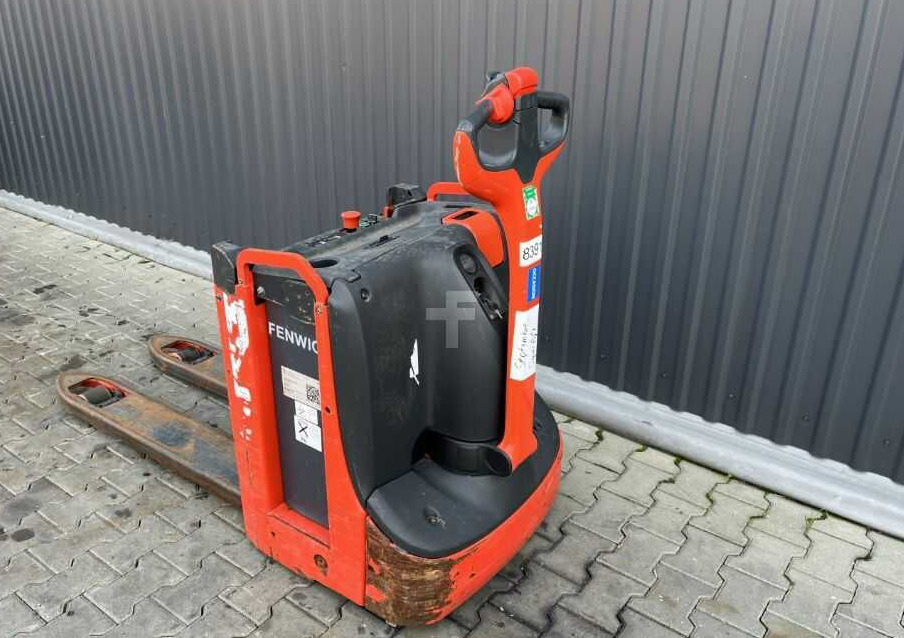 Linde T16L - משאית משטחים: תמונה 3 Linde T16L - משאית משטחים: תמונה 3