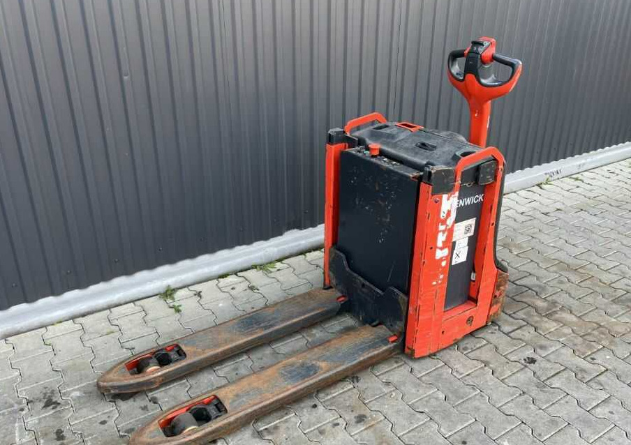 Linde T16L - משאית משטחים: תמונה 1 Linde T16L - משאית משטחים: תמונה 1