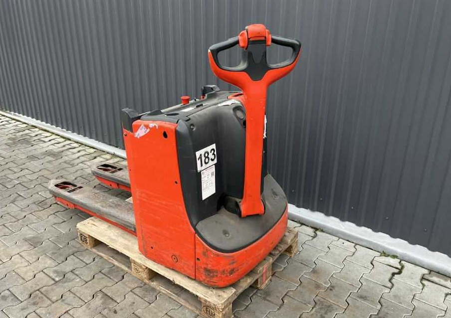 Linde T16L - משאית משטחים: תמונה 1 Linde T16L - משאית משטחים: תמונה 1