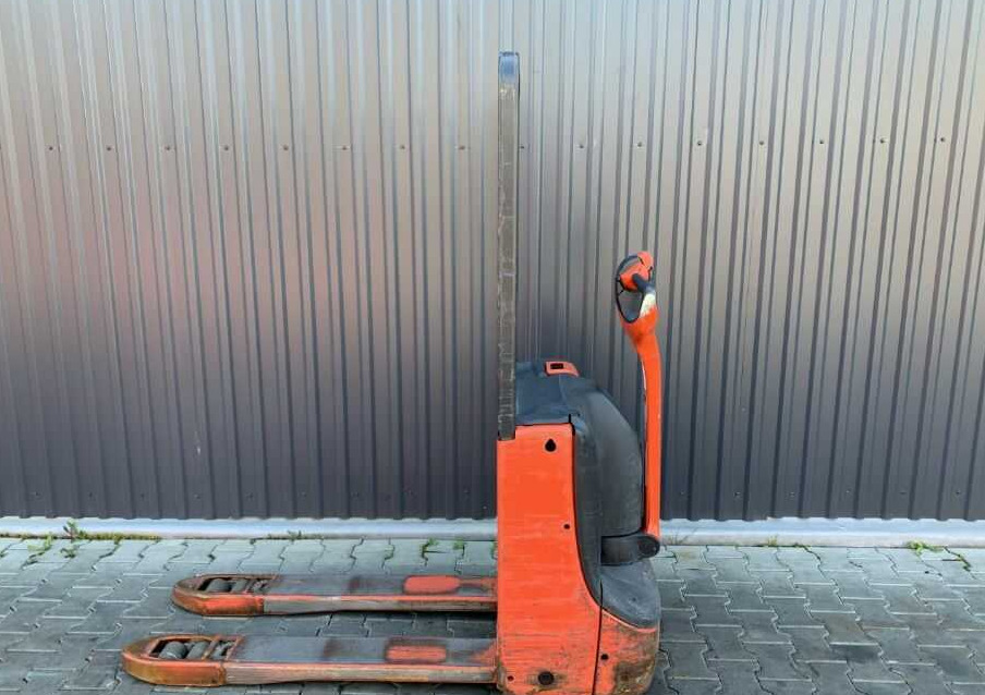 Linde T16 - משאית משטחים: תמונה 2 Linde T16 - משאית משטחים: תמונה 2