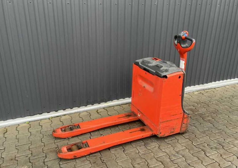 Linde T16 - משאית משטחים: תמונה 1 Linde T16 - משאית משטחים: תמונה 1
