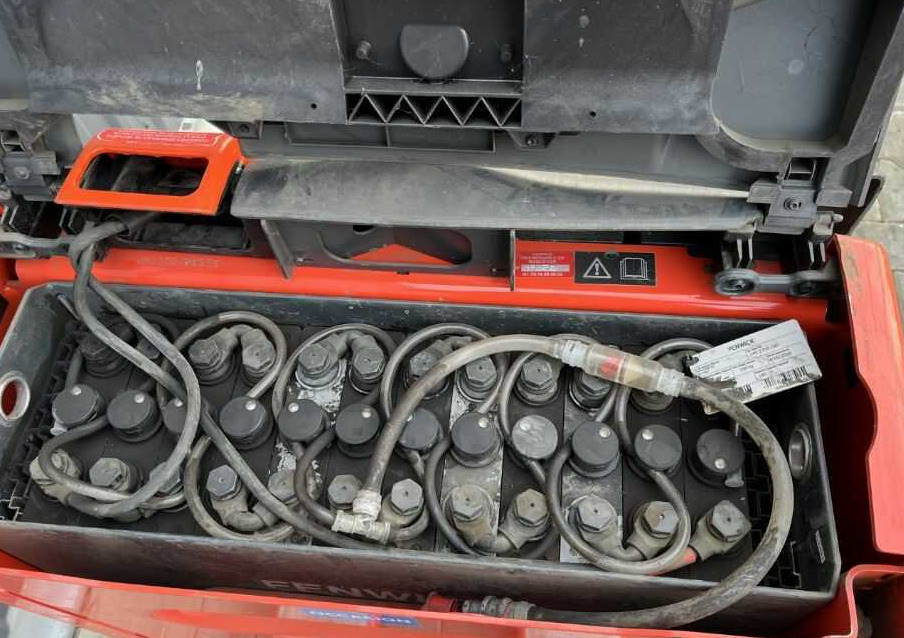 Linde T16 - משאית משטחים: תמונה 5 Linde T16 - משאית משטחים: תמונה 5