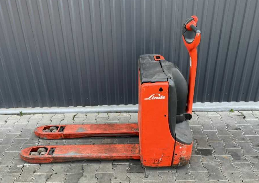Linde T16 - משאית משטחים: תמונה 2 Linde T16 - משאית משטחים: תמונה 2