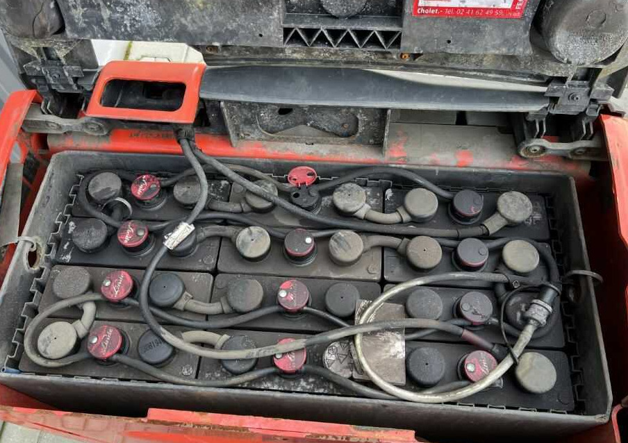 Linde T18 - משאית משטחים: תמונה 5 Linde T18 - משאית משטחים: תמונה 5