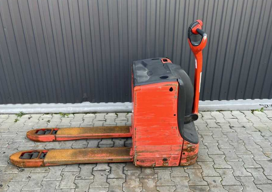 Linde T18 - משאית משטחים: תמונה 2 Linde T18 - משאית משטחים: תמונה 2