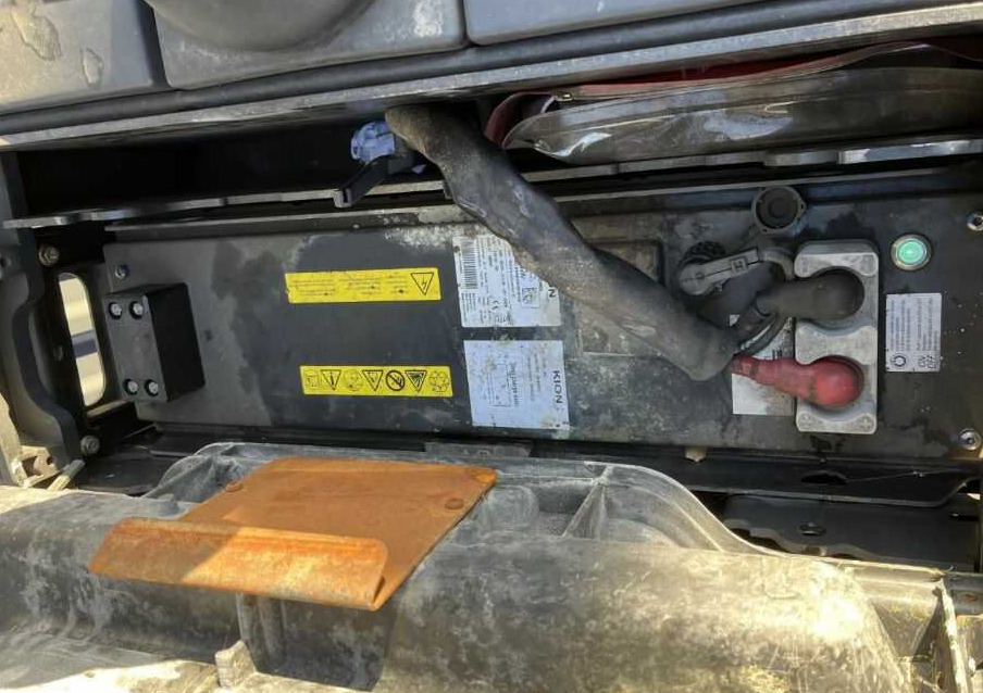 Linde T24SP - משאית משטחים: תמונה 5 Linde T24SP - משאית משטחים: תמונה 5