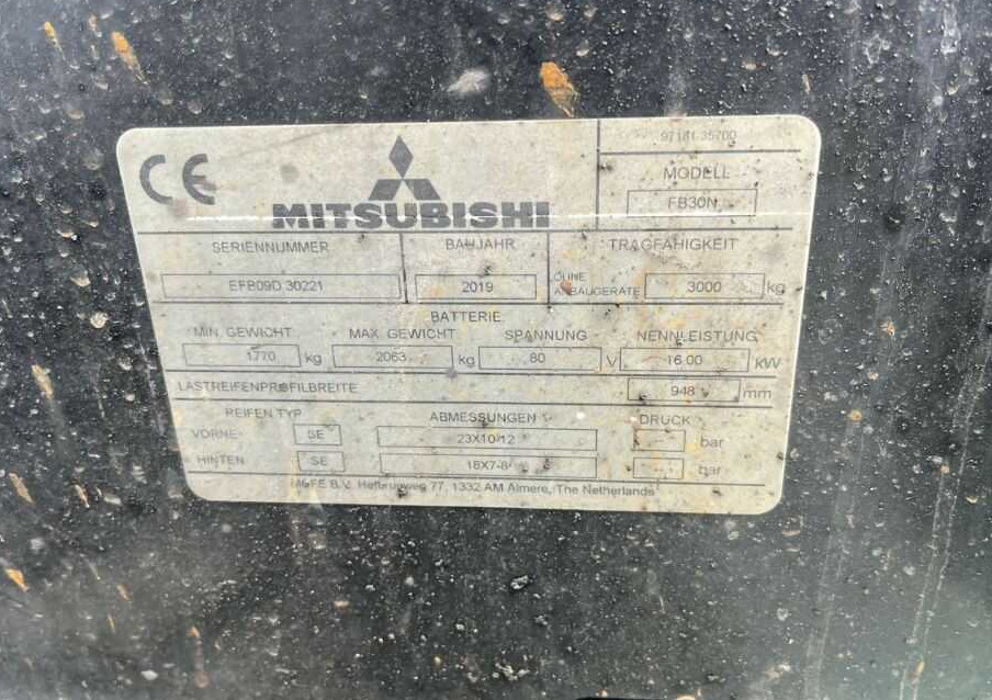 Mitsubishi FB30N - מלגזה חשמלית: תמונה 4 Mitsubishi FB30N - מלגזה חשמלית: תמונה 4