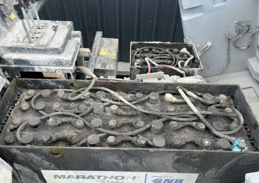 Nilfisk SR1601 - מטאטא תעשייתי: תמונה 5 Nilfisk SR1601 - מטאטא תעשייתי: תמונה 5