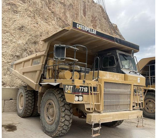 Caterpillar 771D - מסיר פסולת: תמונה 1 Caterpillar 771D - מסיר פסולת: תמונה 1