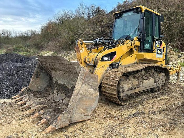 Caterpillar 963D - מעמיס: תמונה 1 Caterpillar 963D - מעמיס: תמונה 1