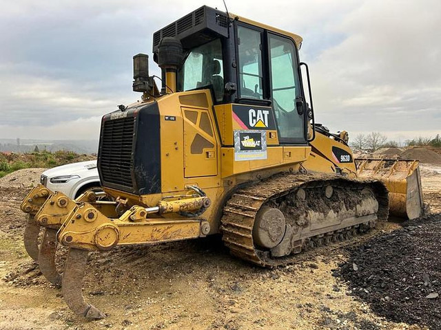 Caterpillar - מחפר: תמונה 4 Caterpillar - מחפר: תמונה 4