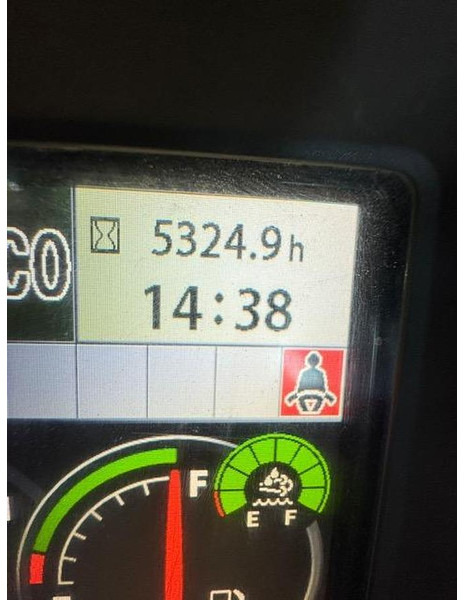 Hitachi ZX225USLC-6 - מחפר סורק: תמונה 3 Hitachi ZX225USLC-6 - מחפר סורק: תמונה 3