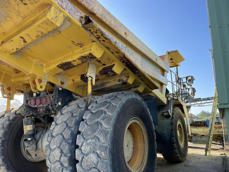 Komatsu HD465-8 - מסיר פסולת: תמונה 3 Komatsu HD465-8 - מסיר פסולת: תמונה 3