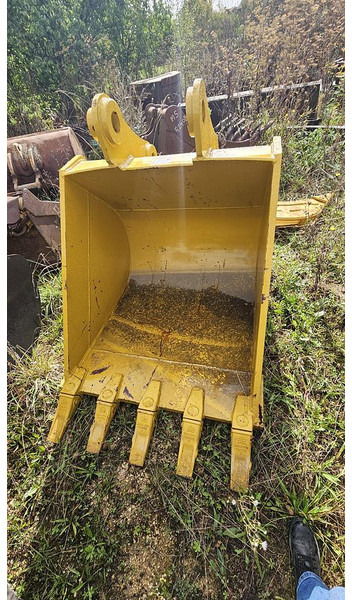 Komatsu PC200 - דלי: תמונה 2 Komatsu PC200 - דלי: תמונה 2