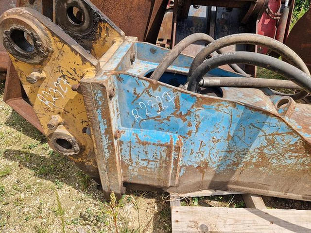 Liebherr 924 - פטיש הידרולי: תמונה 1 Liebherr 924 - פטיש הידרולי: תמונה 1