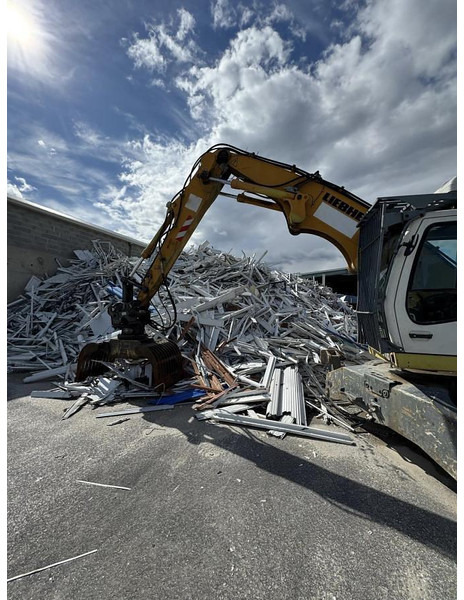 Liebherr A316 Li - מעמיס גלגלים: תמונה 2 Liebherr A316 Li - מעמיס גלגלים: תמונה 2
