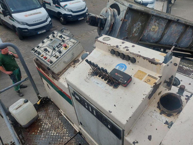 Wirtgen SP150F - ציוד בטון: תמונה 1 Wirtgen SP150F - ציוד בטון: תמונה 1