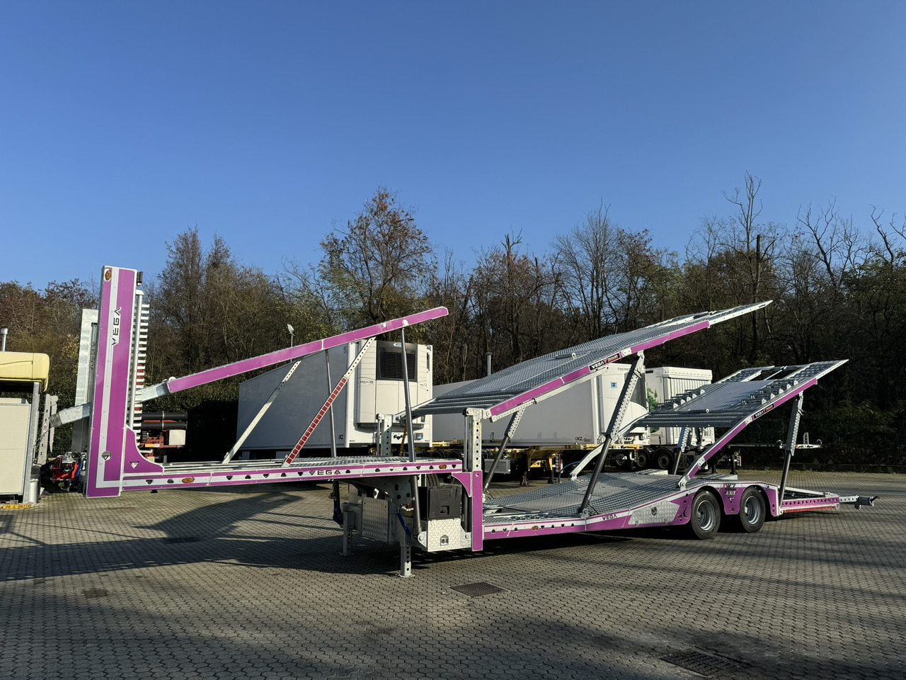 Vega Trailer 2 Axle Jeep Transporter (Vehicles) - סמיטריילר בהובלה אוטומטית: תמונה 4 Vega Trailer 2 Axle Jeep Transporter (Vehicles) - סמיטריילר בהובלה אוטומטית: תמונה 4