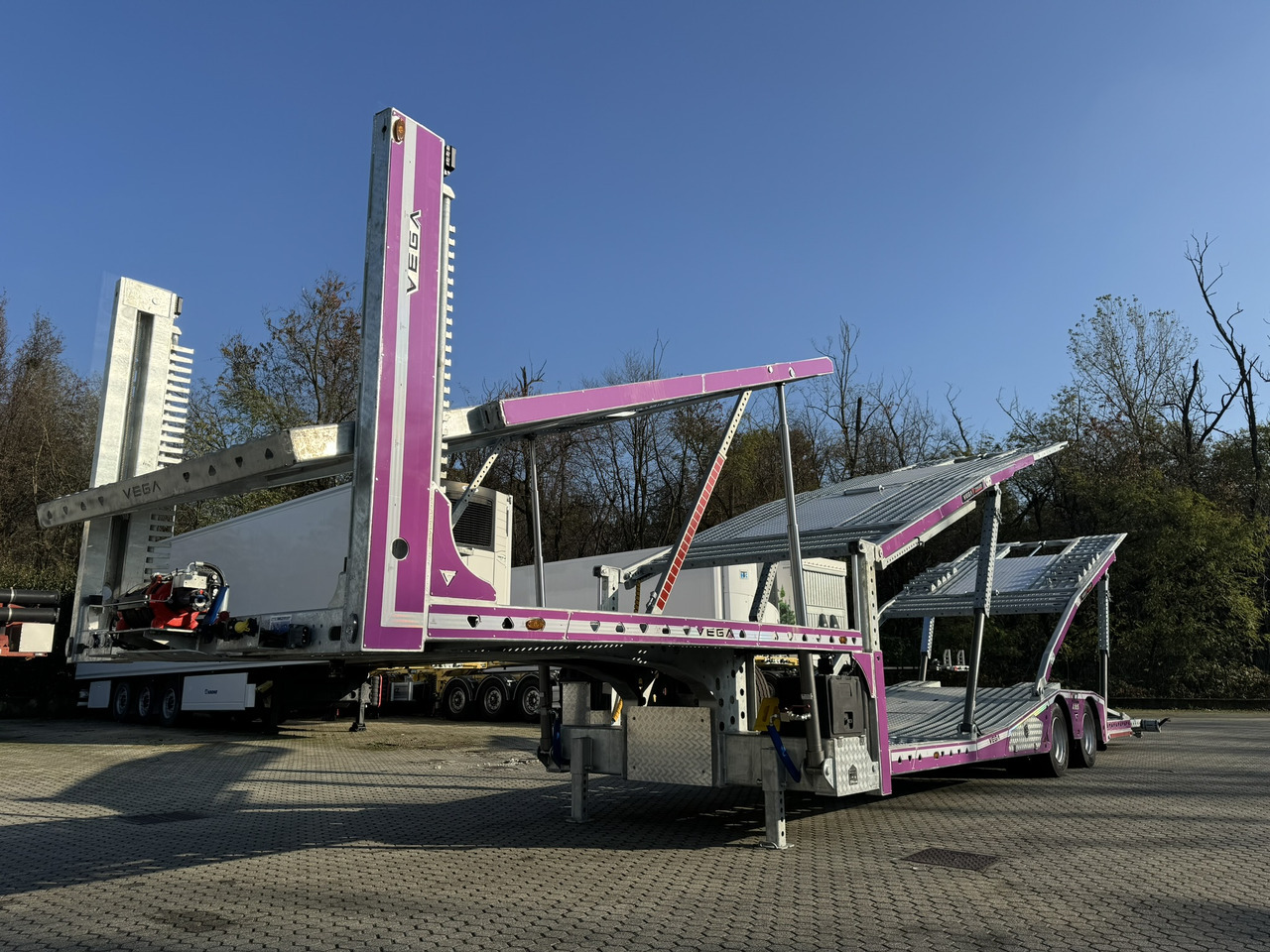 Vega Trailer 2 Axle Jeep Transporter (Vehicles) - סמיטריילר בהובלה אוטומטית: תמונה 2 Vega Trailer 2 Axle Jeep Transporter (Vehicles) - סמיטריילר בהובלה אוטומטית: תמונה 2
