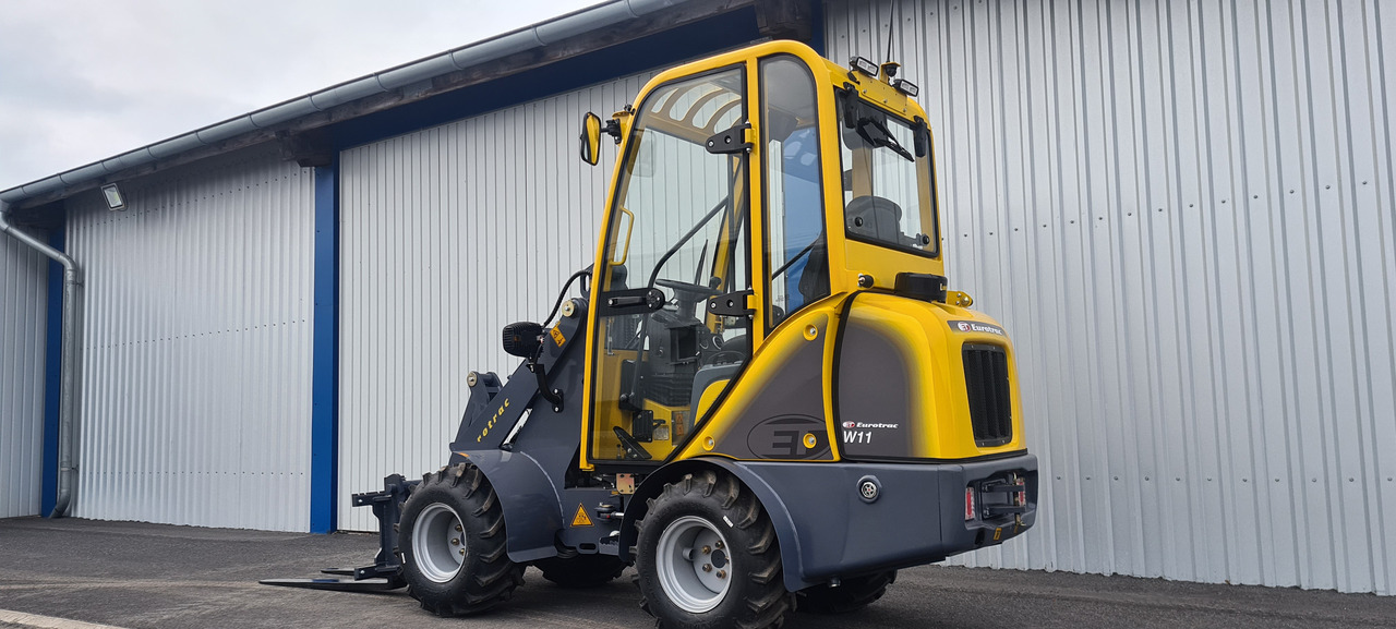 Eurotrac W11 Radlader Hoflader - מעמיס קומפקטי: תמונה 2 Eurotrac W11 Radlader Hoflader - מעמיס קומפקטי: תמונה 2