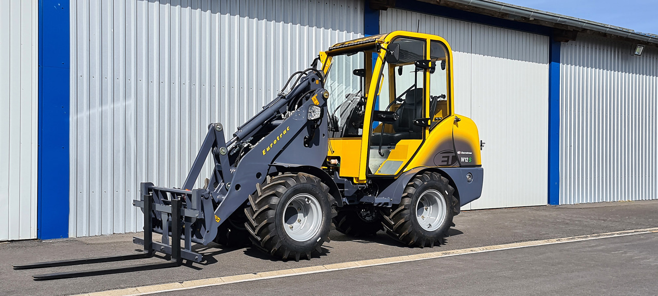 Eurotrac W12 Radlader Hoflader - מעמיס קומפקטי: תמונה 1 Eurotrac W12 Radlader Hoflader - מעמיס קומפקטי: תמונה 1