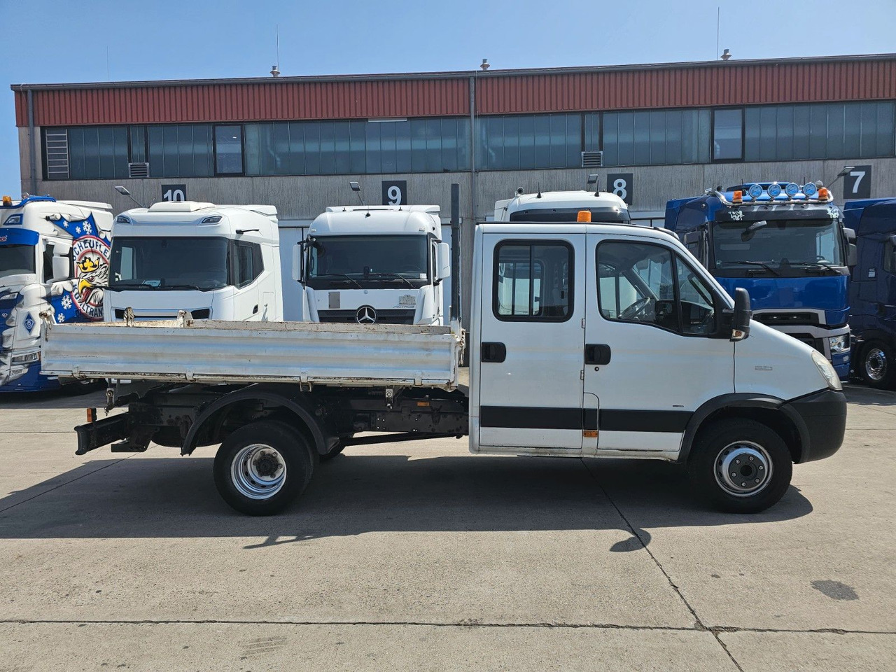 Iveco DAILY * DREISEITENKIPPER * MEILER * STANDHZ - כלי רכב מסחרי מזהיר, כלי רכב מסחרי קומבי: תמונה 4 Iveco DAILY * DREISEITENKIPPER * MEILER * STANDHZ - כלי רכב מסחרי מזהיר, כלי רכב מסחרי קומבי: תמונה 4