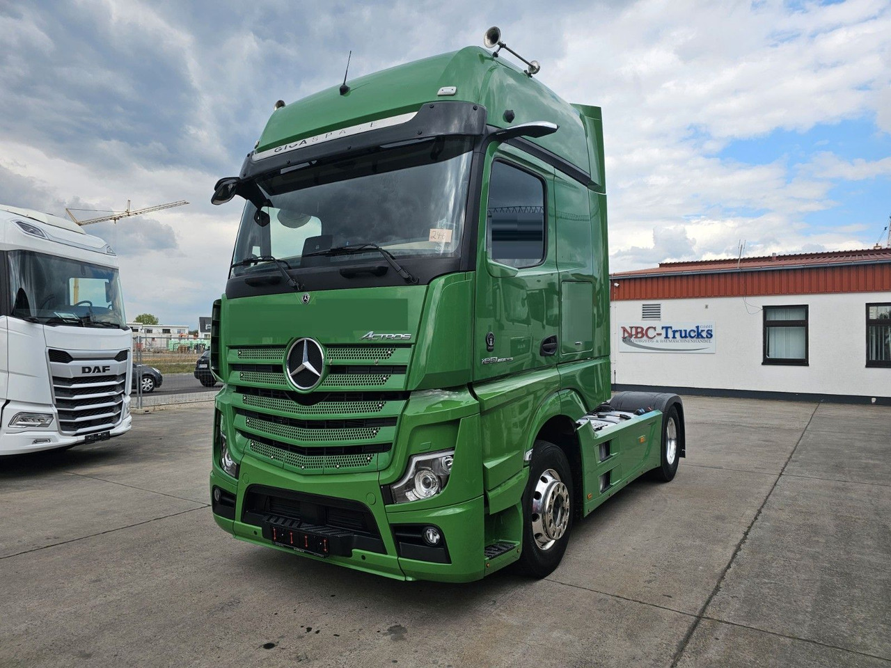 Mercedes-Benz ACTROS 1851 * RETARDER * DRIVE ASS * TOP * - יחידת טרקטור: תמונה 1 Mercedes-Benz ACTROS 1851 * RETARDER * DRIVE ASS * TOP * - יחידת טרקטור: תמונה 1